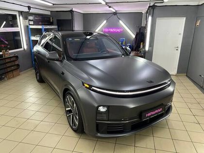 Видео обзор матовый полиуретан Carbins M90 + винил Carbins PET Black c3 RG-a01