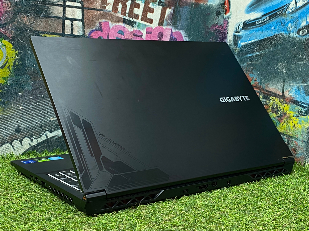 Игровой GigaByte 15' i5-12500H/RTX 4050 6GB/16GB/512GB/ G5 MF/Windows 11