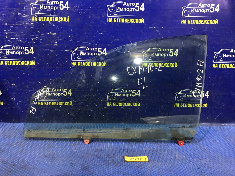 Стекло двери передней левой TOYOTA IPSUM 1997