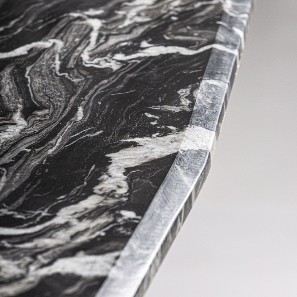 Современный обеденный стол Gautby