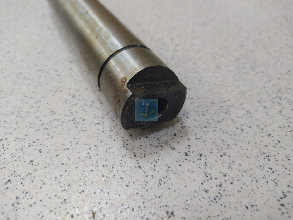 Ось блока шестерен 236-1701092