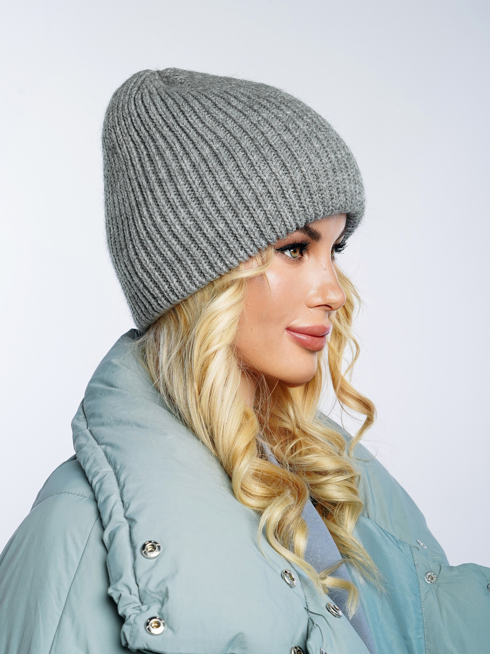 Шапка вязаная "Fishka" Светло-серый