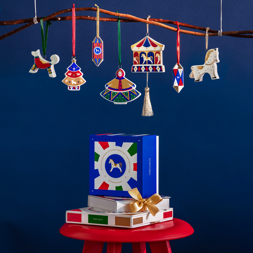 Елочная игрушка Farforite «Дама / Зимняя ярмарка» в подарочной коробке