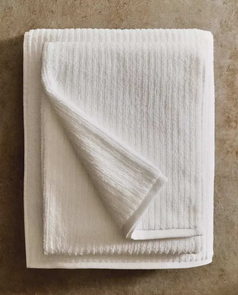 ZARA HOME ПОЛОТЕНЦЕ ДЛЯ ВАННОЙ ИЗ РЕЛЬЕФНОЙ ТКАНИ В РУБЧИК, БЕЛЫЙ