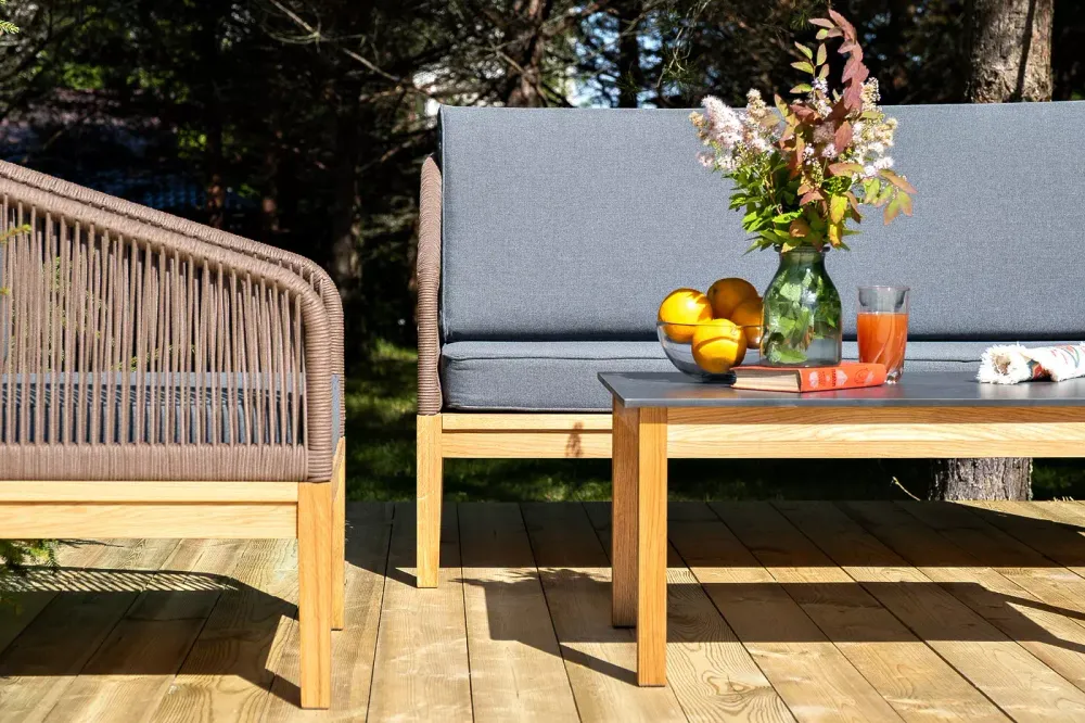 "Канны" лаунж-зона 4-местная из роупа со столиком "Канны" (серый гранит), основание дуб, роуп коричневый