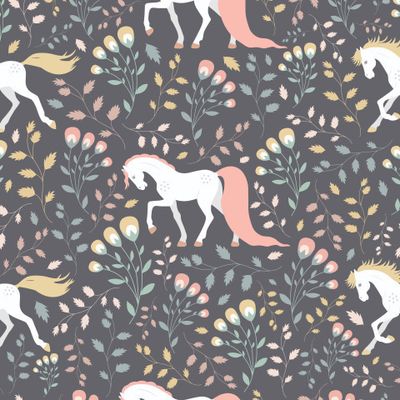 Красивые лошади на цветочном фоне