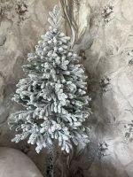 Заснеженная ель на ножке «Тароко» (Литая хвоя) 150 см / 1,5 м