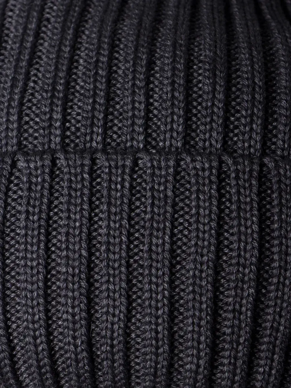 Шапка вязаная с ушками женская на осень