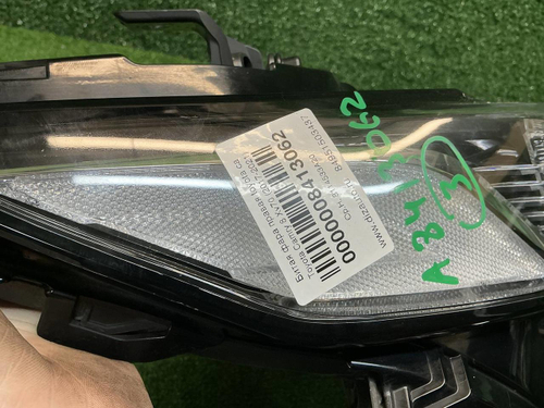 Фара правая Toyota Camry xv70 (2017-н.в.) LED