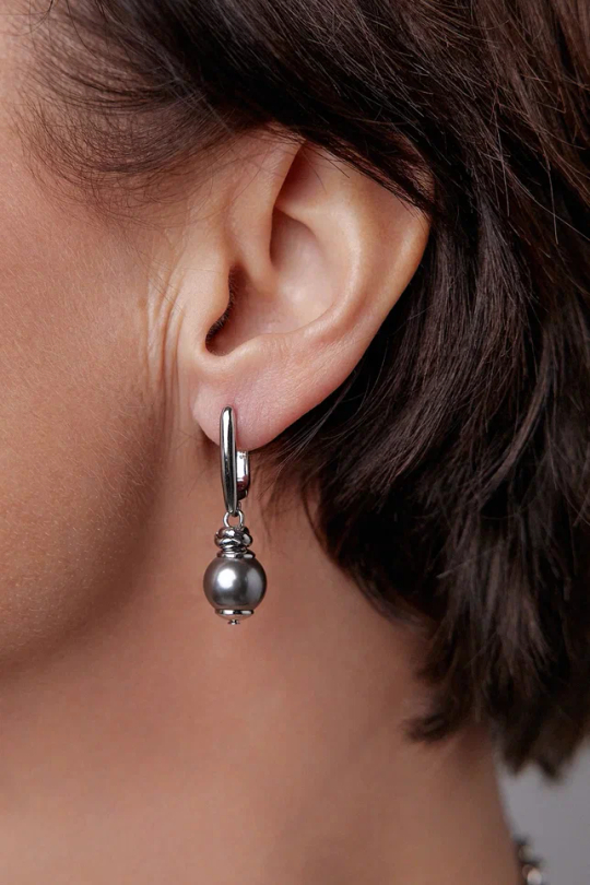 Серьги Ренессанс круглый серый жемчуг 1,2 см, оттенок золото