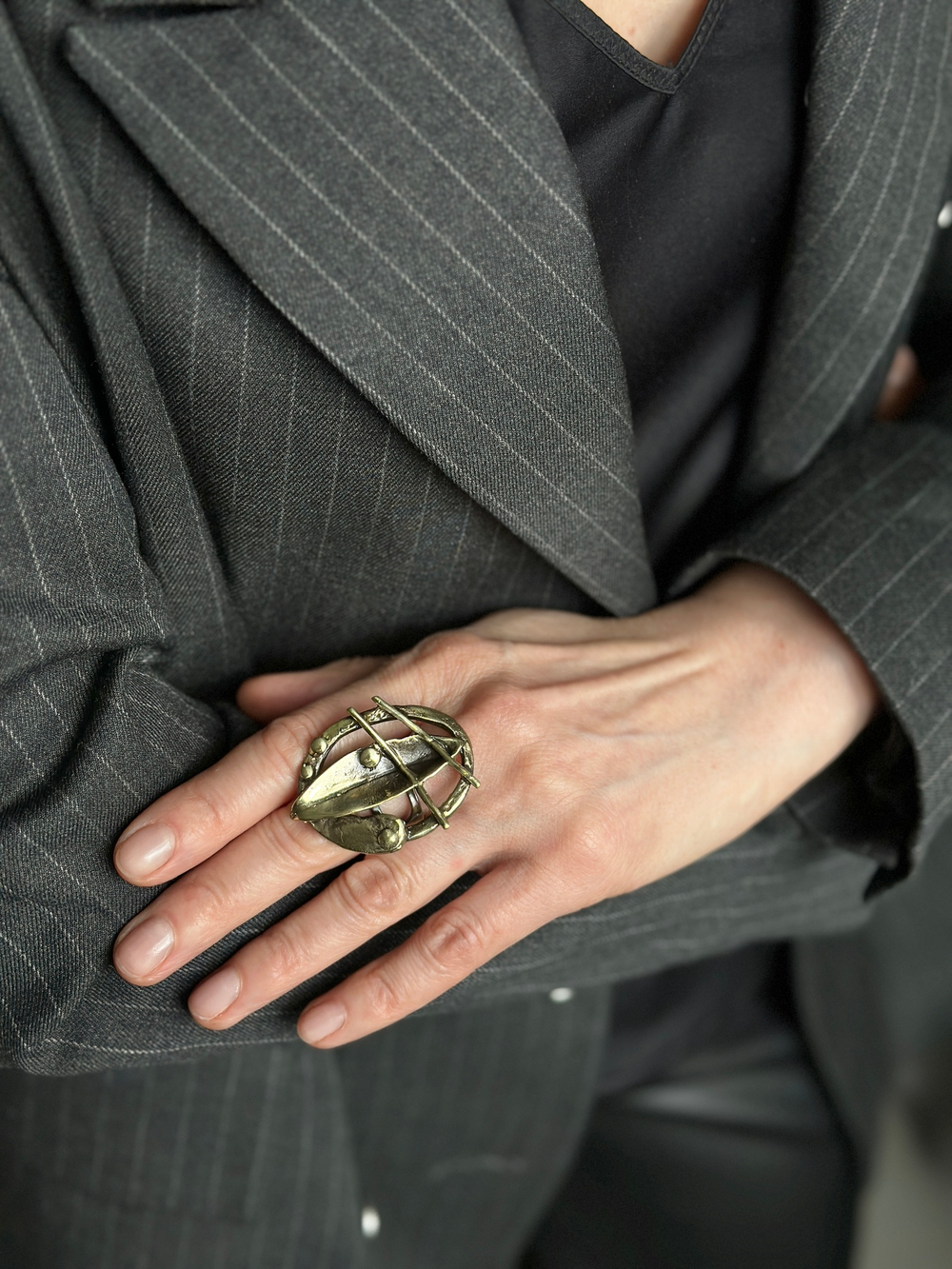 Кольцо лист в овале, бронза