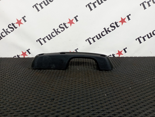 Ручка решетки радиатора правая