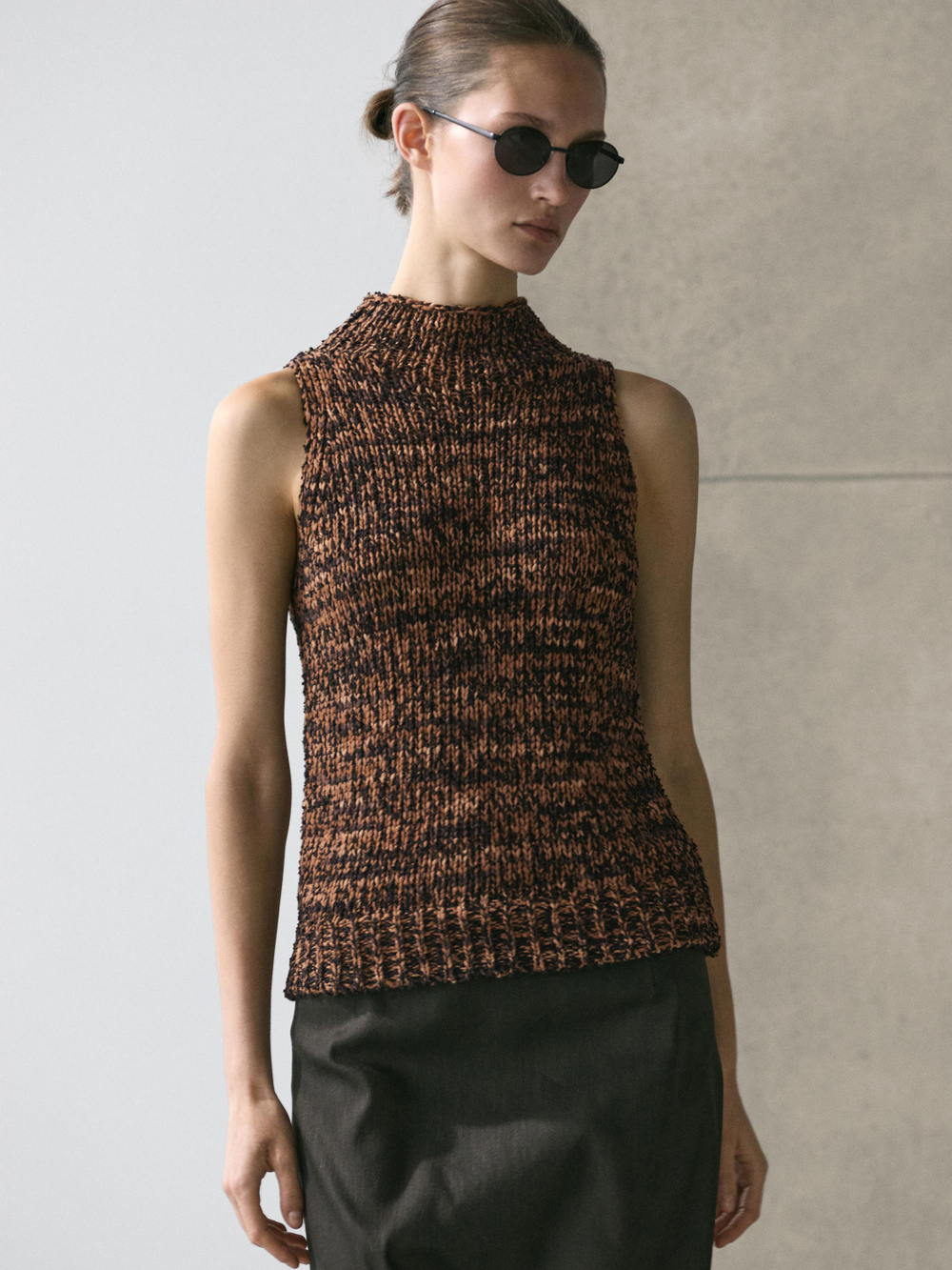 Massimo Dutti Топ из меланжевого трикотажа с горловиной халтер, коричневый