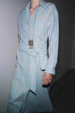 ZARA ПЛАТЬЕ НА ЗАПАХ В ПОЛОСКУ — ZW COLLECTION, СИНИЙ