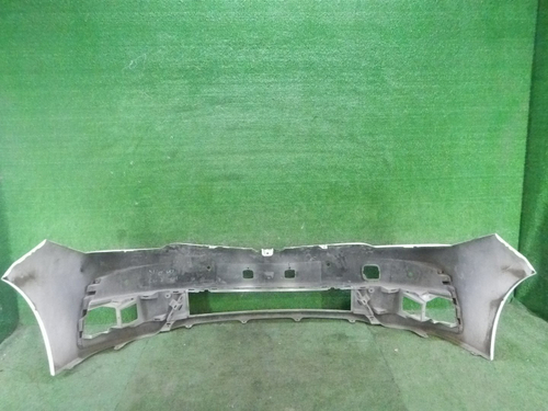 Бампер передний Toyota Corolla E160 (2015-2019)