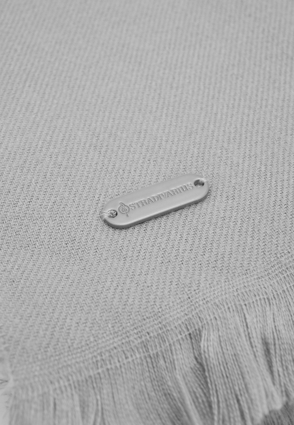 STRADIVARIUS Базовый шарф, серый