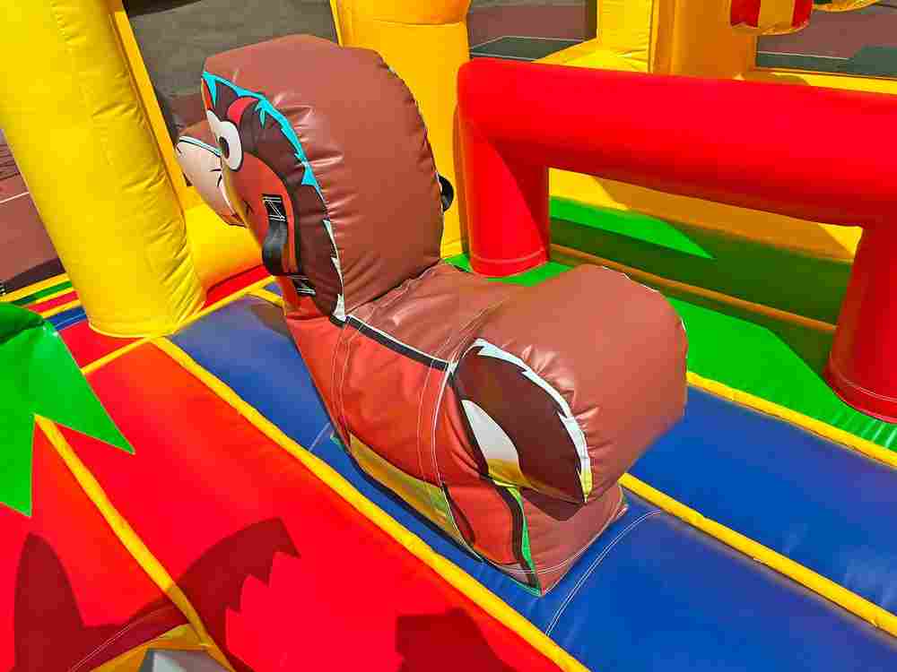 Коммерческий надувной батут «Сафари-Тигр», 12*9*9 м