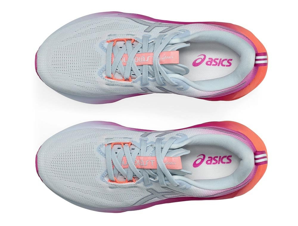 Женские кроссовки для бега Asics Novablast 5 W Multikolor