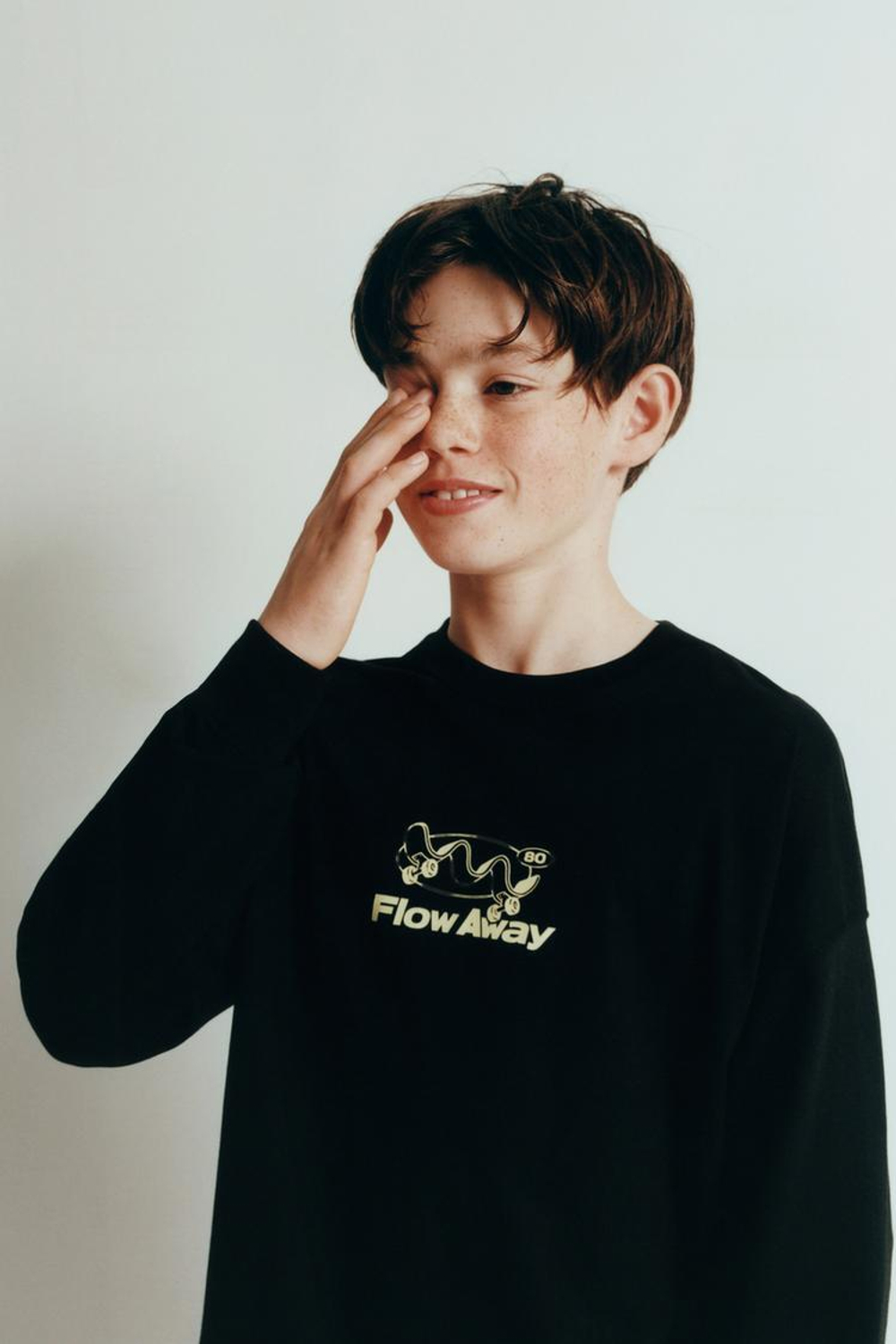 ZARA ЛОНГСЛИВ С ПРИНТОМ "СКЕЙТ", ЧЕРНЫЙ