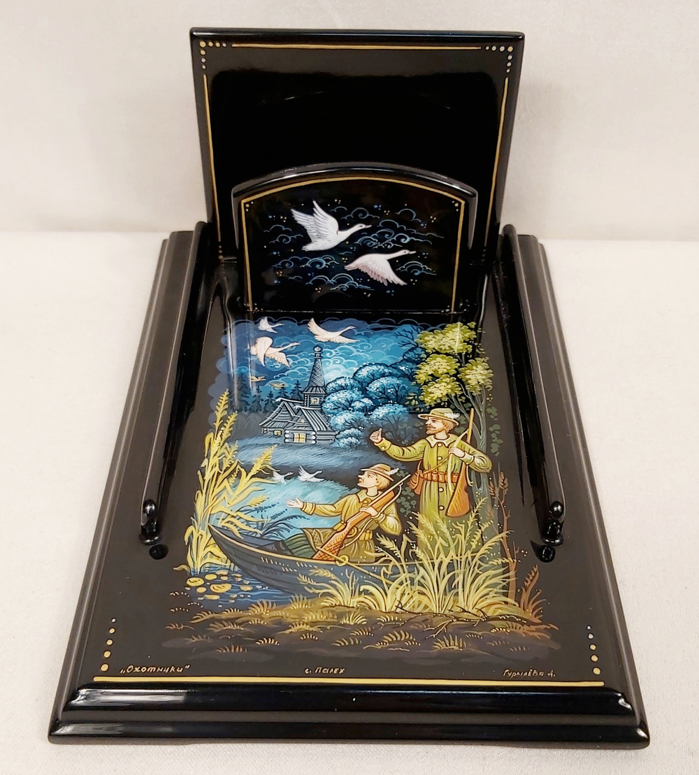 Подставка для блока для записей ручной росписью Палех "Охотники"