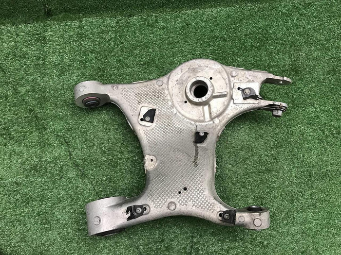 Рычаг задний левый LR Discovery Sport (2019-н.в.)