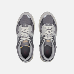 Кроссовки мужские New Balance M2002 Grey