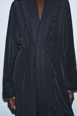 ZARA КИМОНО С ВЫШИВКОЙ И ПОЯСОМ — ZW COLLECTION LIMITED EDITION, ЧЕРНЫЙ