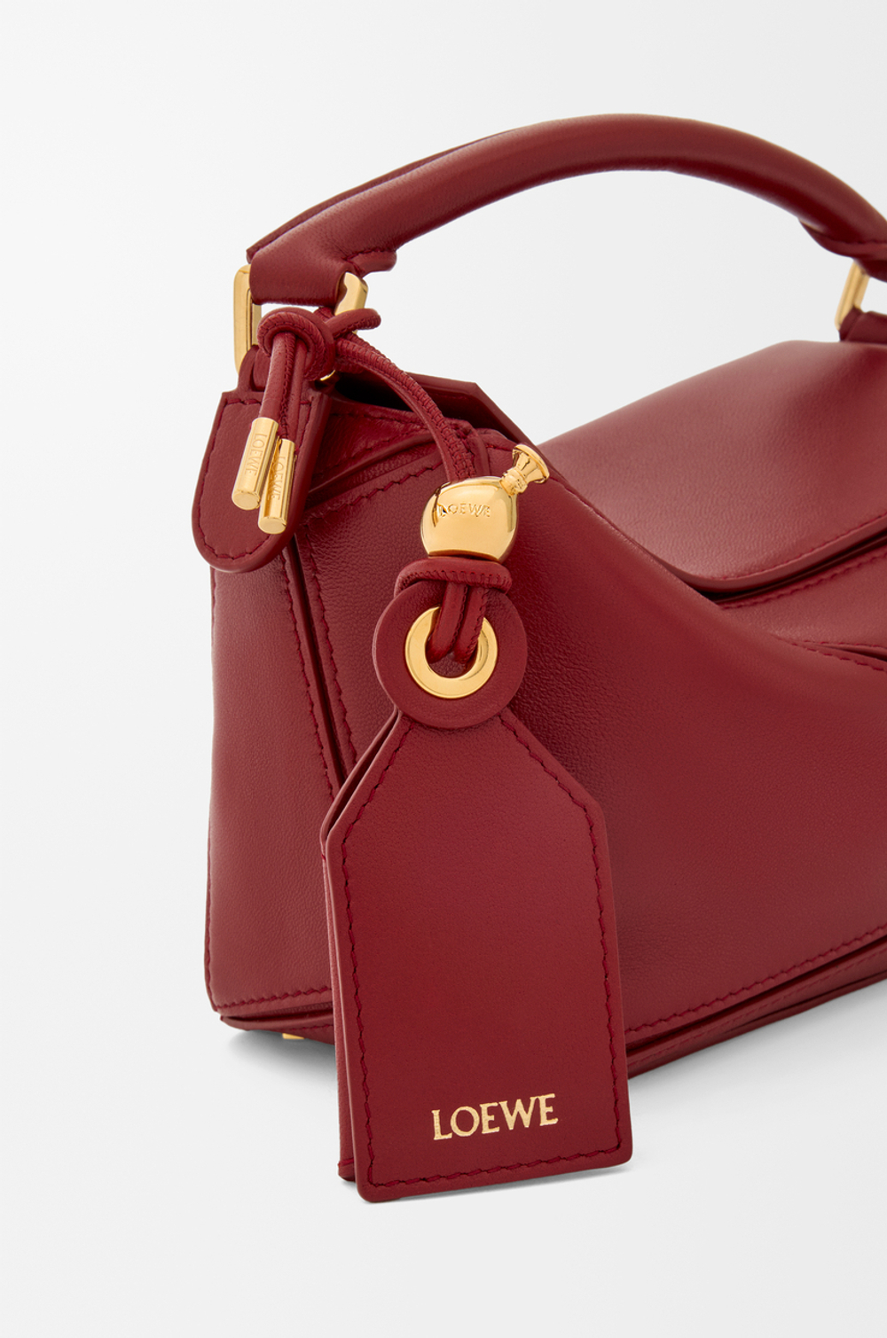 Loewe Сумка-мини Puzzle Featherlight из овечьей кожи наппа, красный