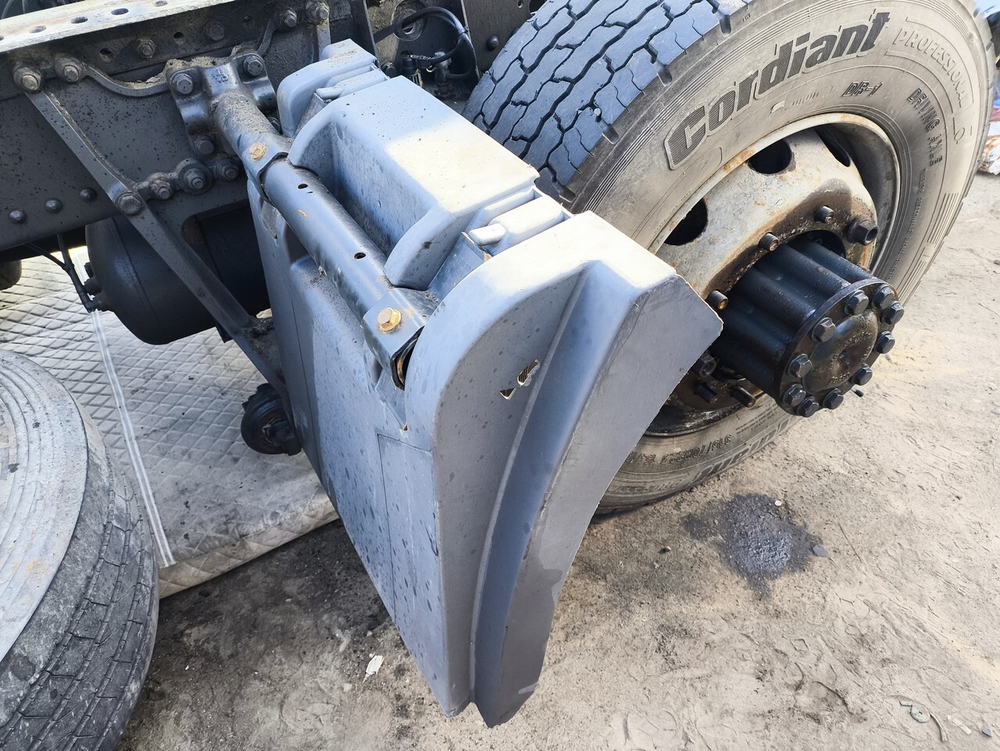 Крыло (дефект) заднее левое передняя часть 2017г.