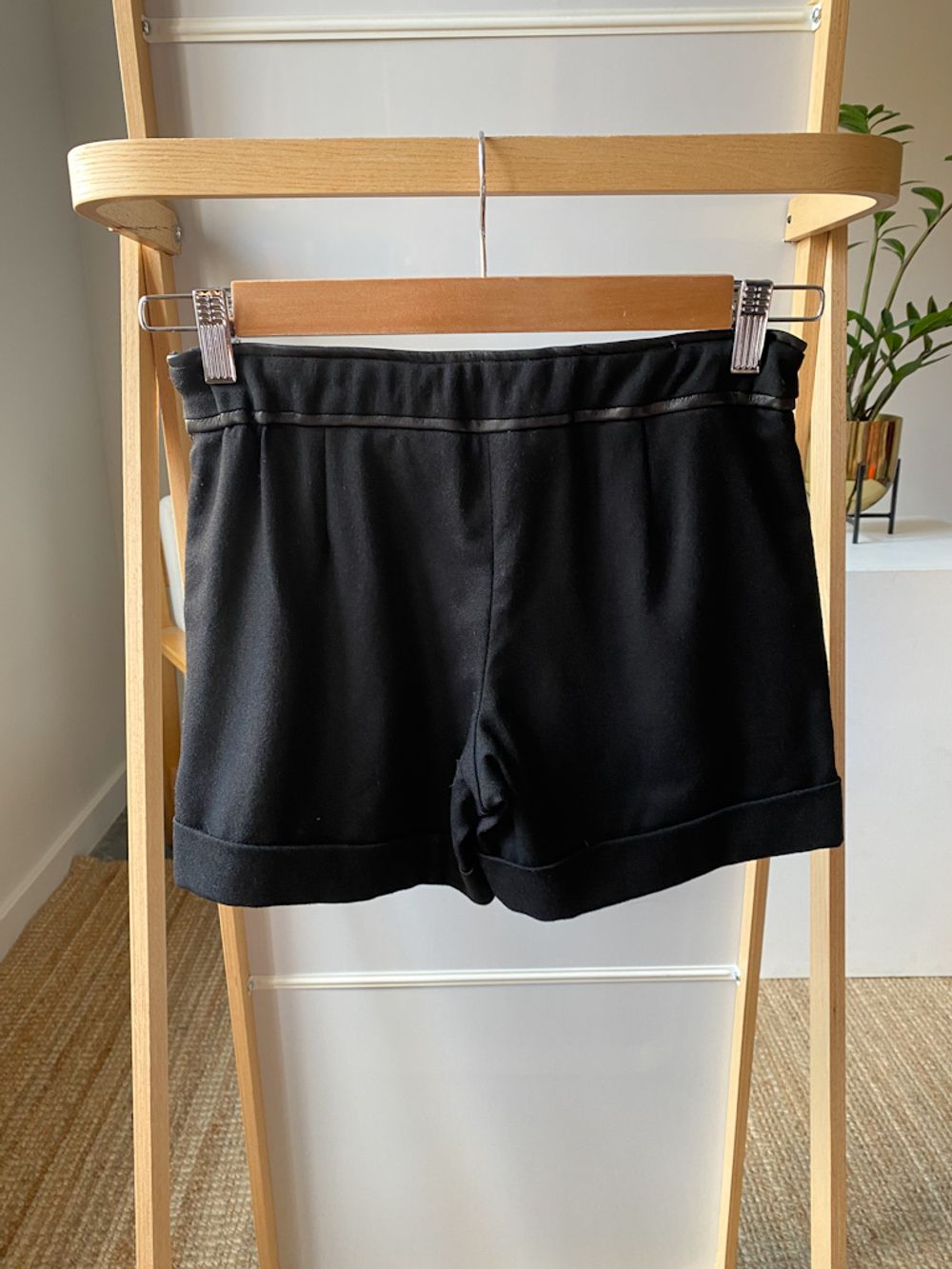 Шерстяные шорты Gucci, 152