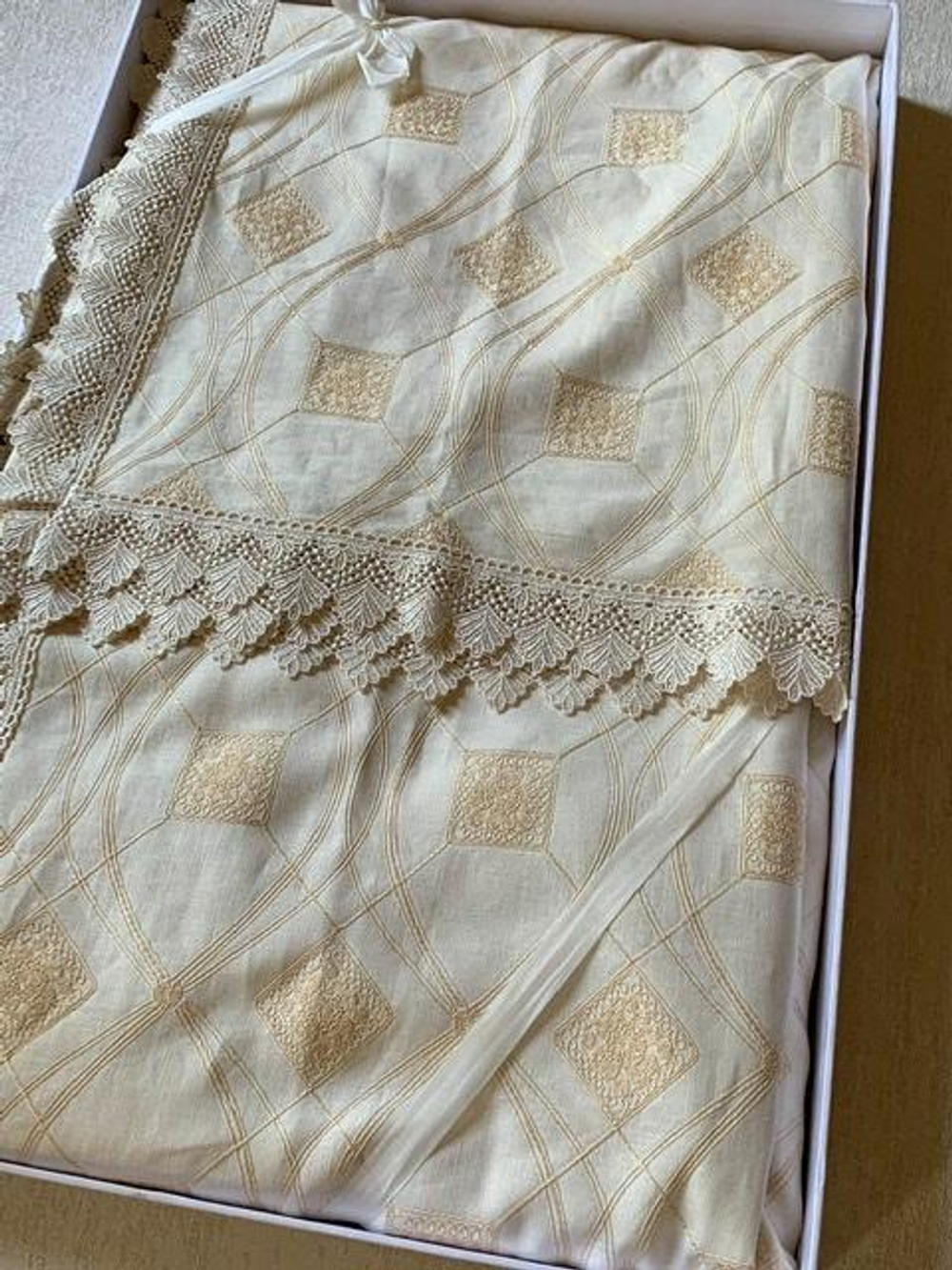 Скатерть 170х270 и 12 салфеток Gamba 1732 Beige светло-бежевая