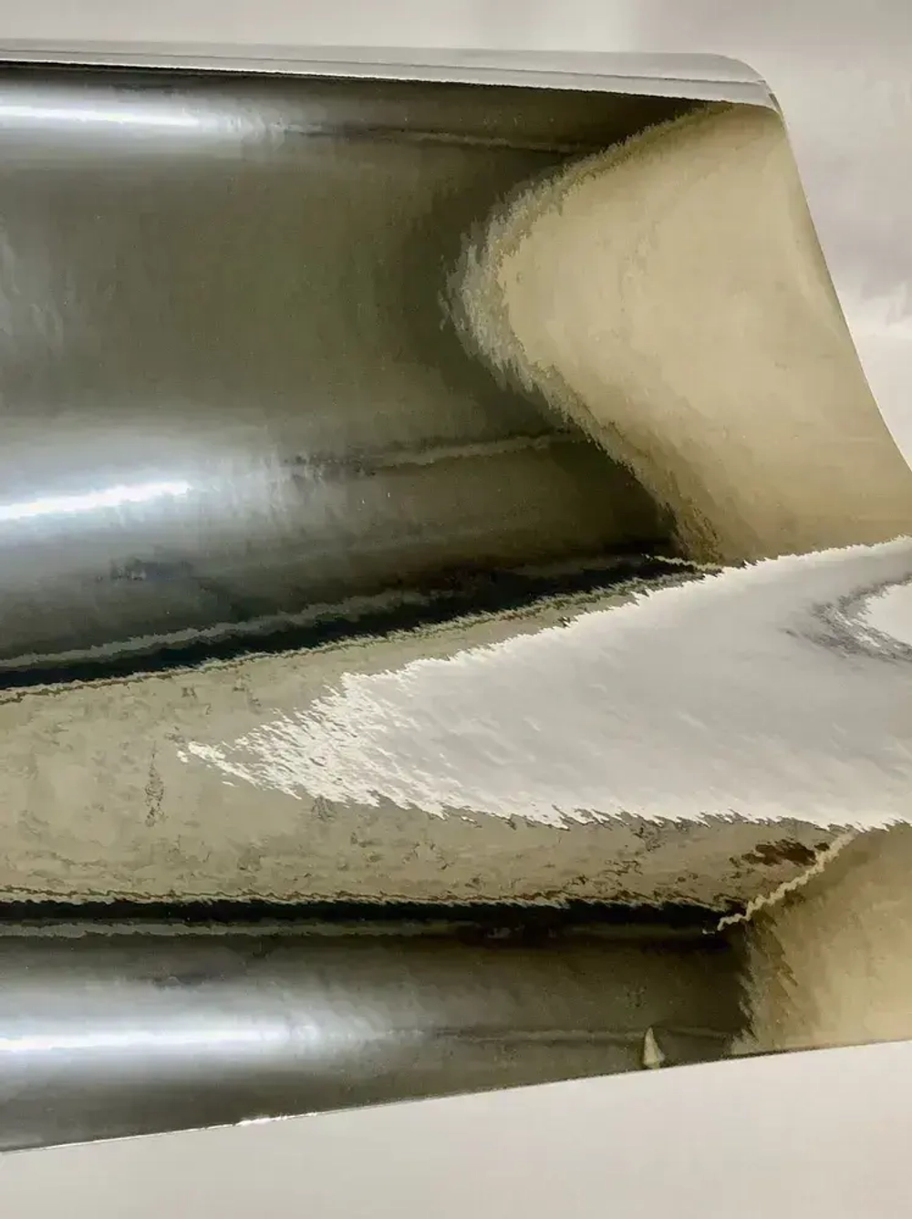 Пленка самоклеящаяся, декоративная с зеркальным эффектом. Размер: 60х200см