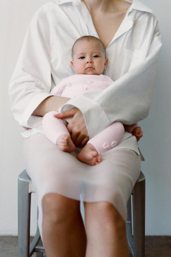 ZARA ТРИКОТАЖНЫЕ БРЮКИ С ЦВЕТОЧНЫМ ПРИНТОМ, ЦВЕТ РОЗОВОГО ДЕРЕВА