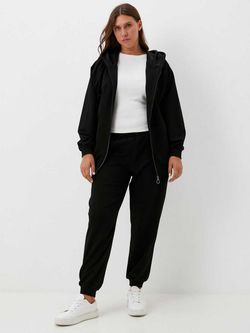 Костюм спортивный