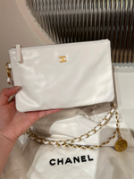 Chanel 22 Handbag