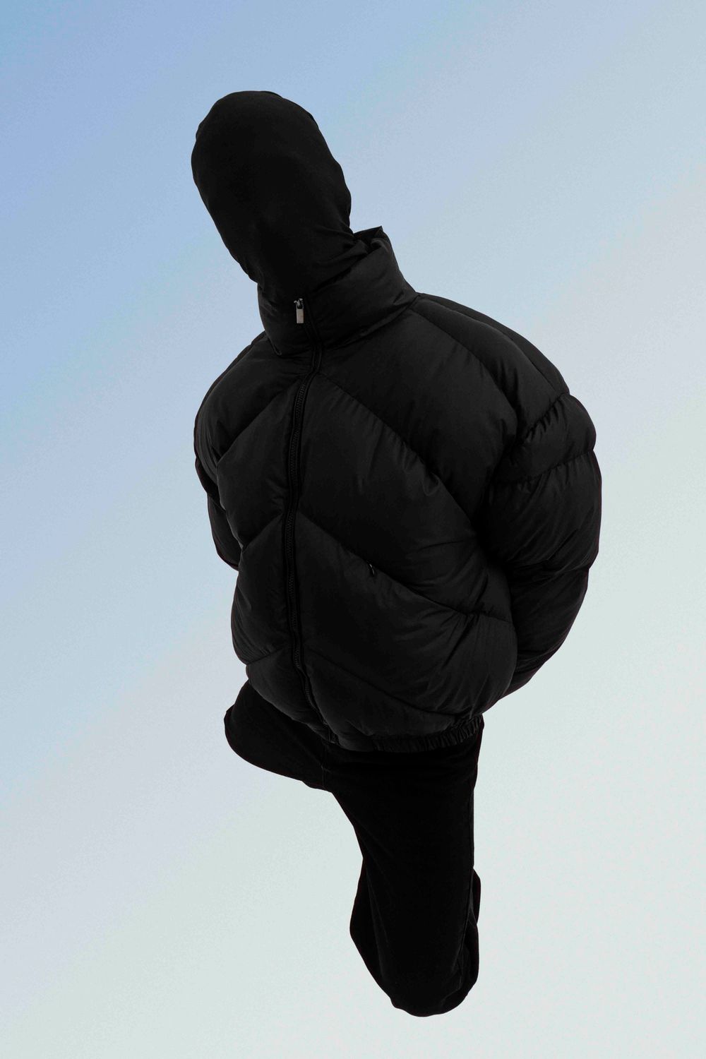 Пуховик Issaya Ark Puffer черный