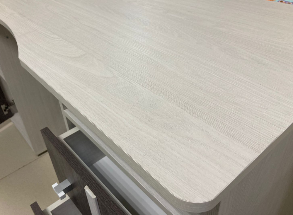 Уголок школьника Омега16 стол письменный 3