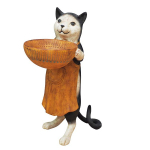 Кот с чашей