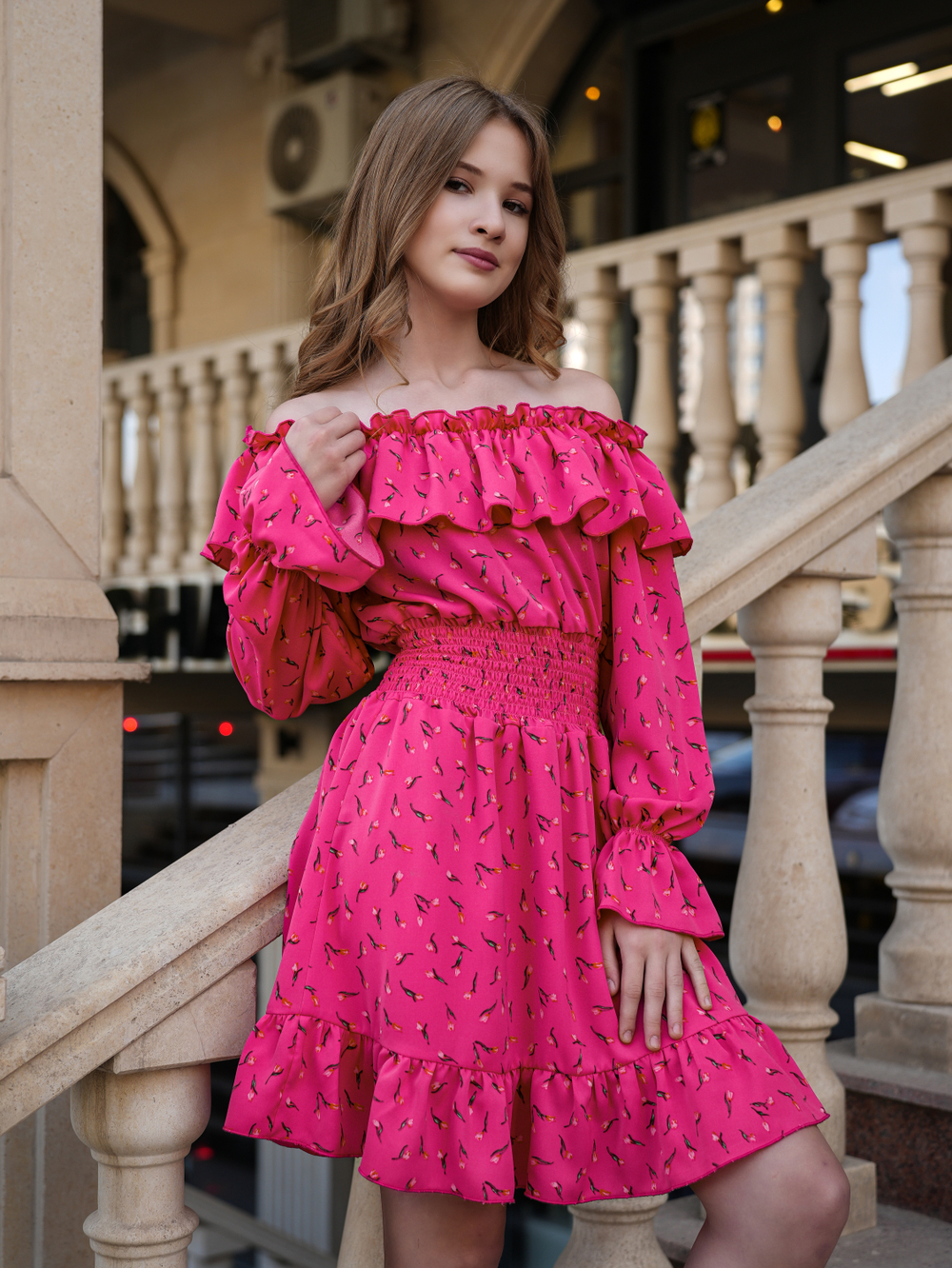 Платье для девочки нарядное с цветочками розовое