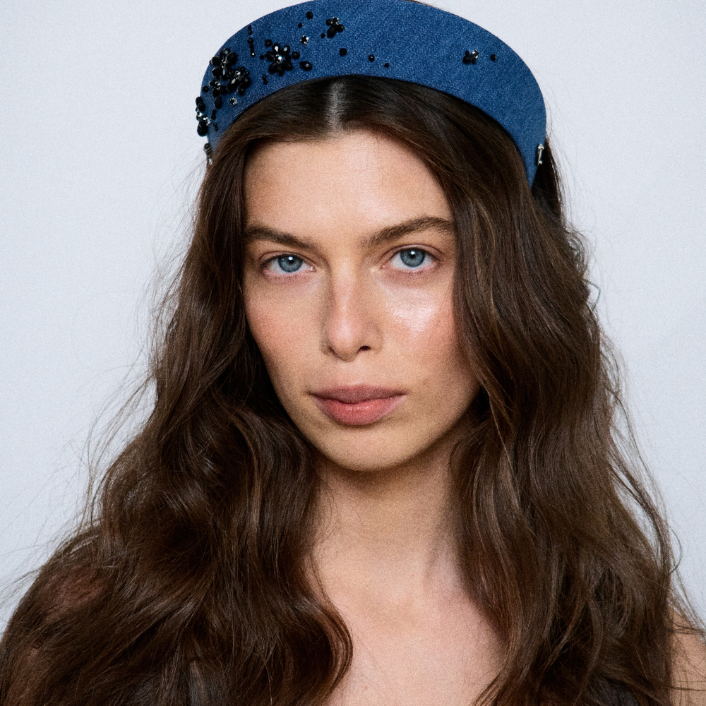 Кокошник из синей джинсы с черными цветами S