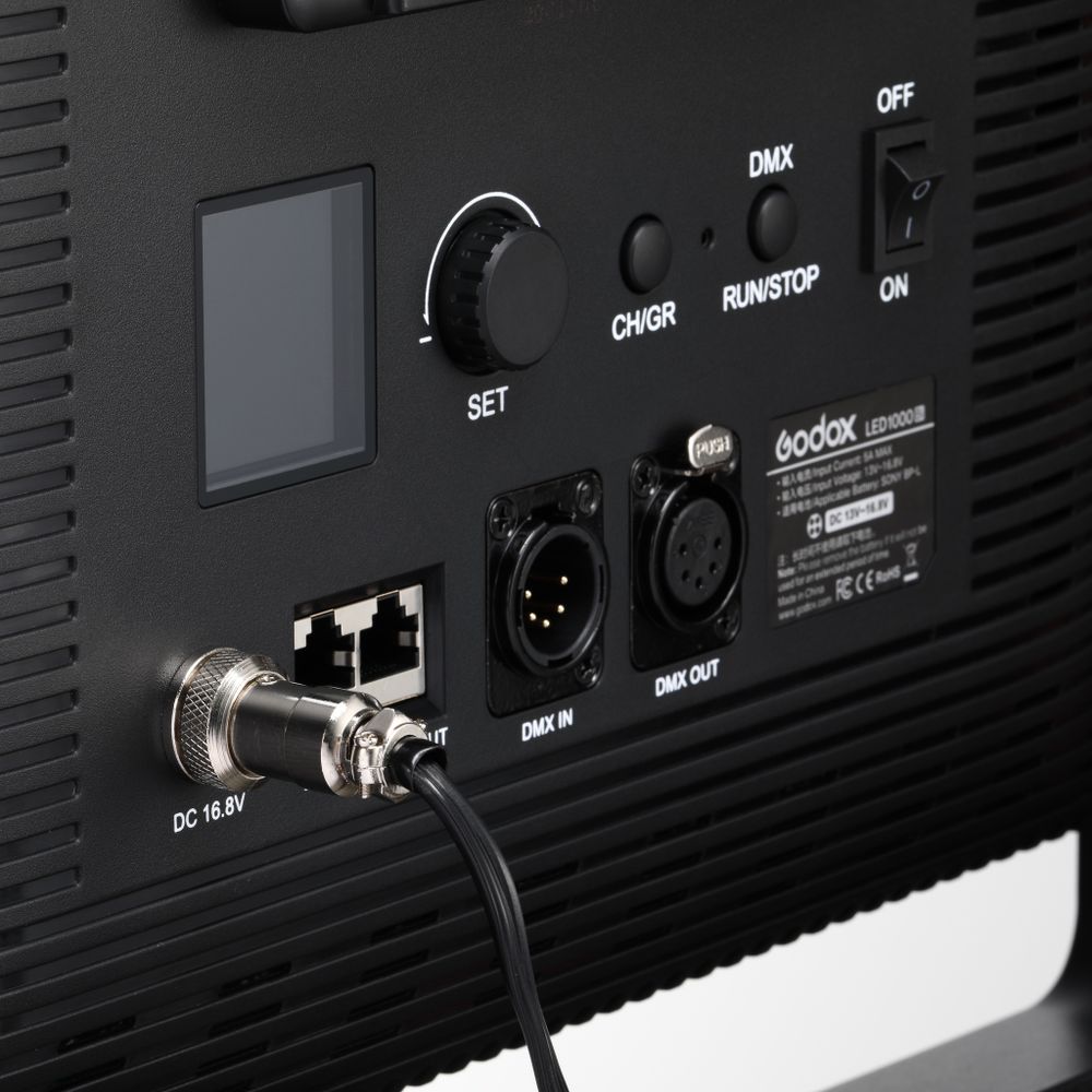 Светодиодный осветитель Godox LED1000D II