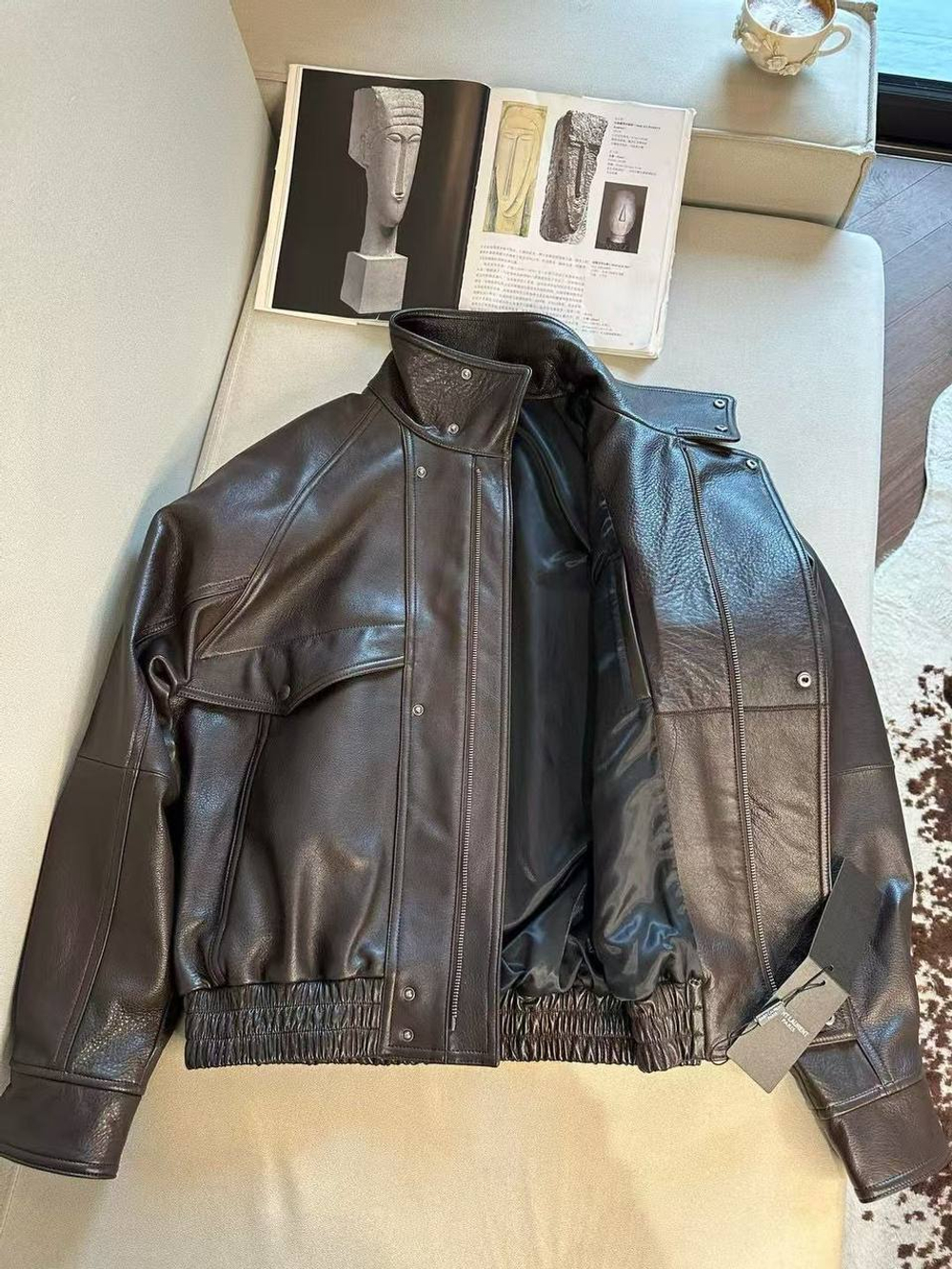 Кожаная куртка Yves Saint Laurent