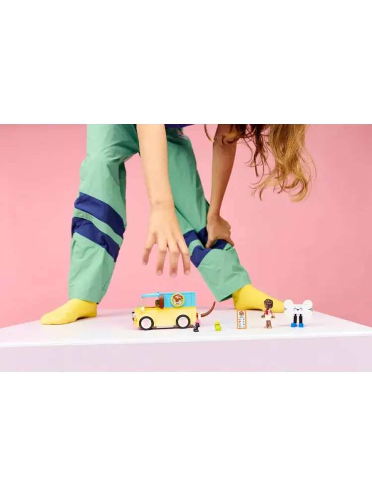 Конструктор Friends 42678 Фургон с аксессуарами для животных