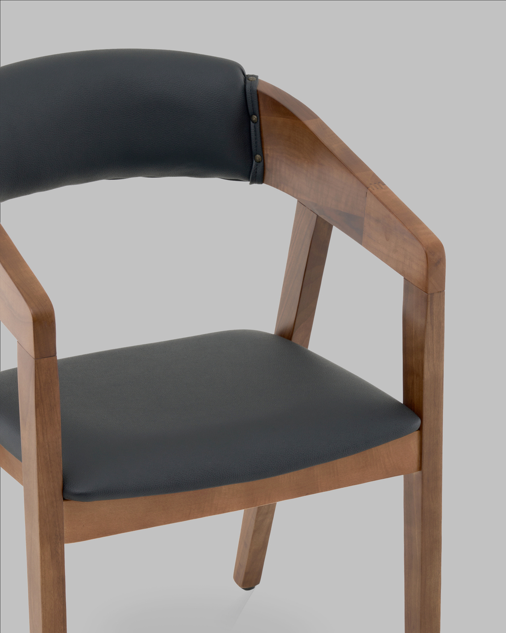 Стул Вудкерри S каркас дерево цвет темный орех экокожа черный