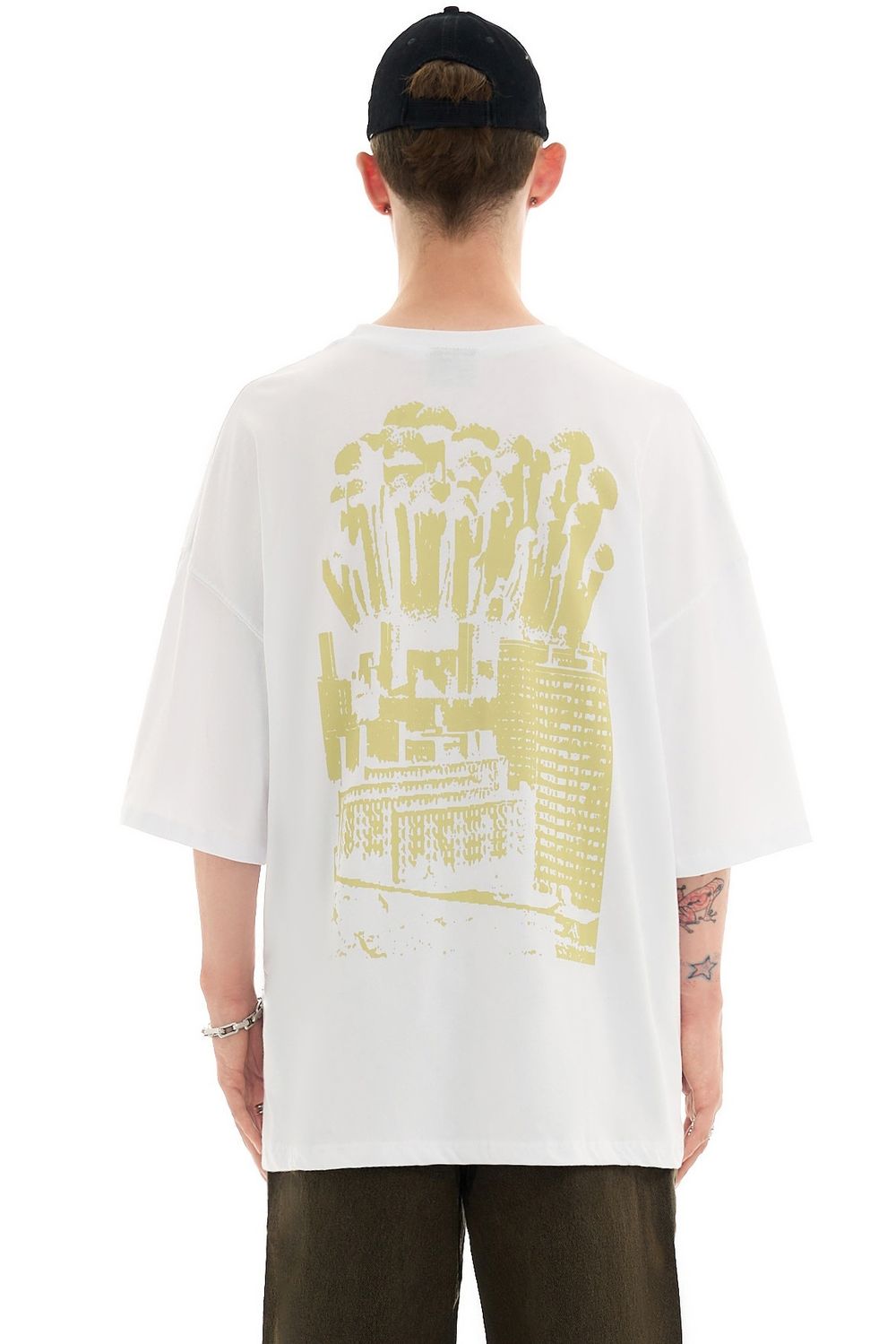 Футболка Issaya Omen белая