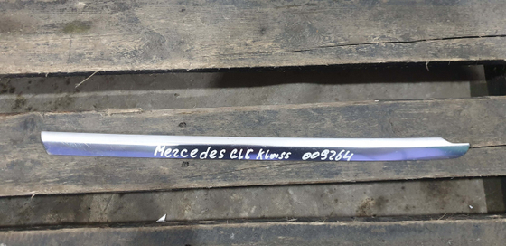 Накладка стекла заднего левого Mercedes GLC (X253) 15-нв Б/У Оригинал A2536700122