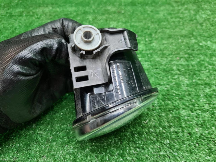 ПТФ правая Toyota Land Cruiser Prado 150 (17-н.в.)