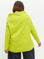 Лонгслив оверсайз с вырезом лодочка