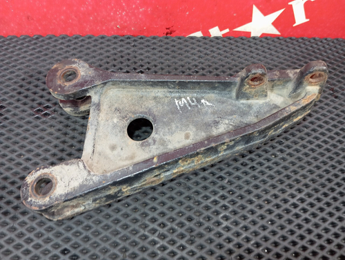 Кронштейн усилителя бампера