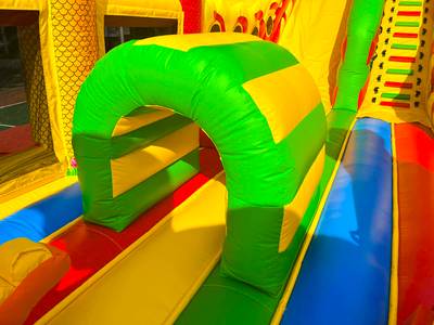 Коммерческий надувной батут «Драконы в тропиках» с механизированной головой, 14*7*7,3 м